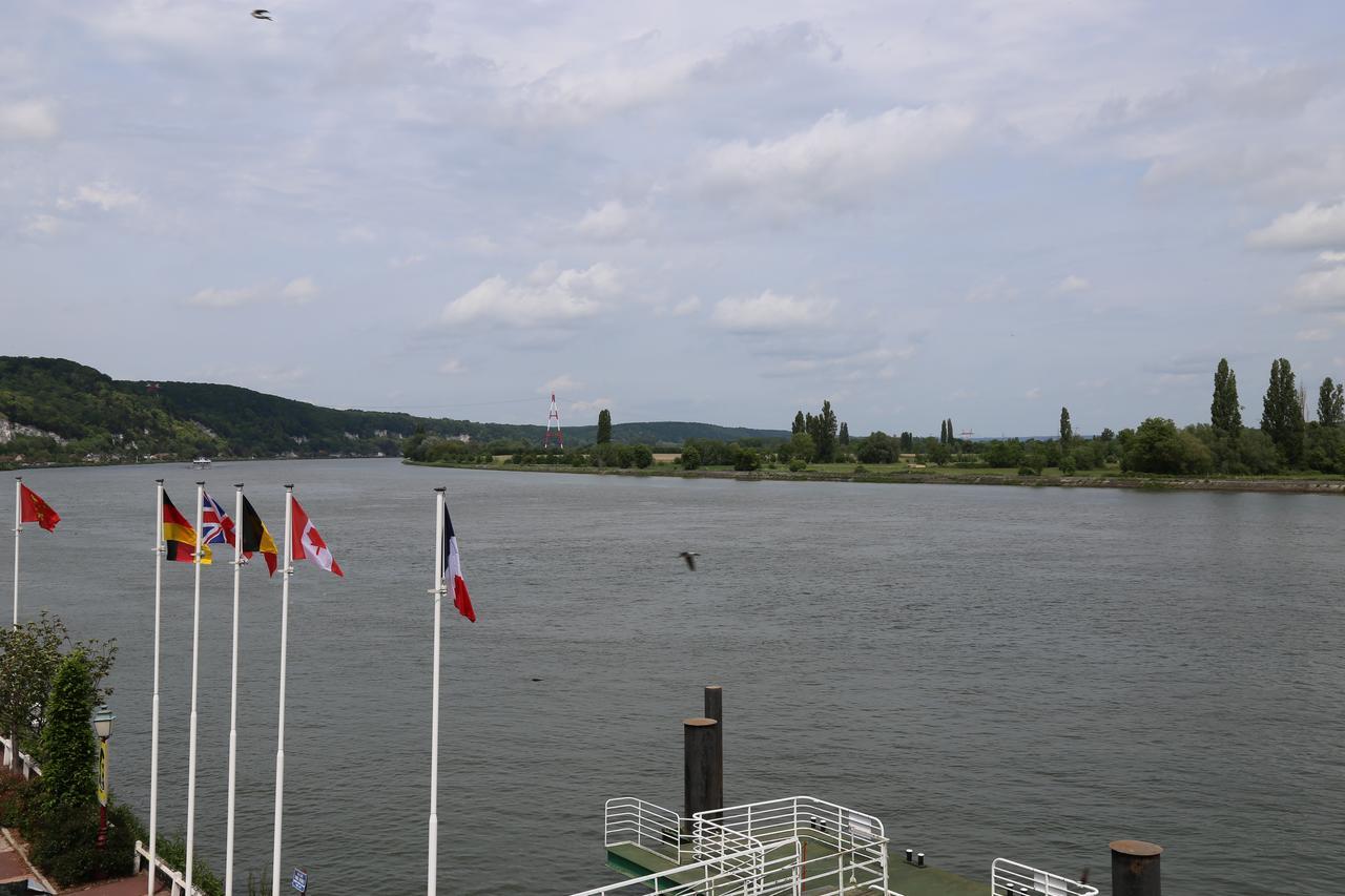 Le Saint Pierre Hotell Rouen Exteriör bild